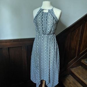 Women's black and white geometric sleeveless dress